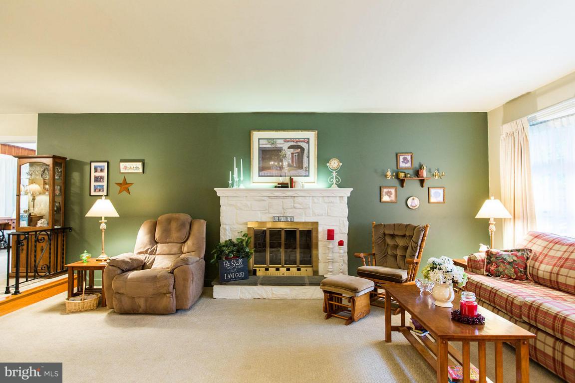 140 Owl Hill Road Lititz, PA 17543 - Photo 5 of 68