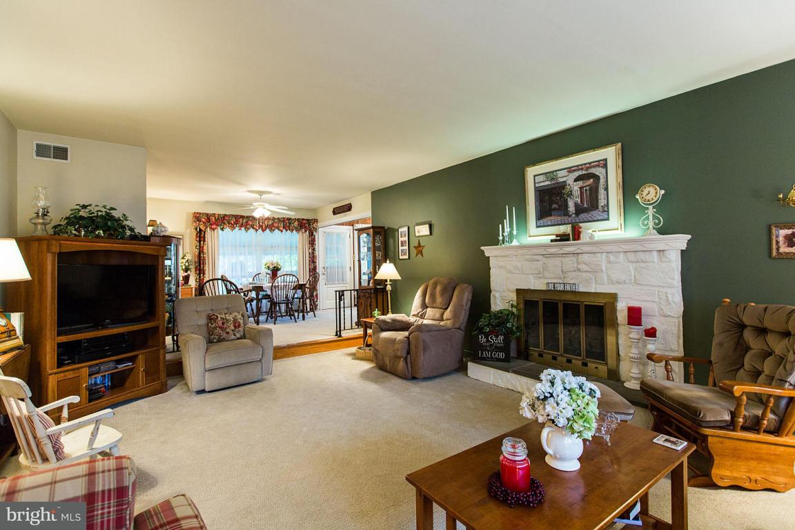 140 Owl Hill Road Lititz, PA 17543 - Photo 7 of 68