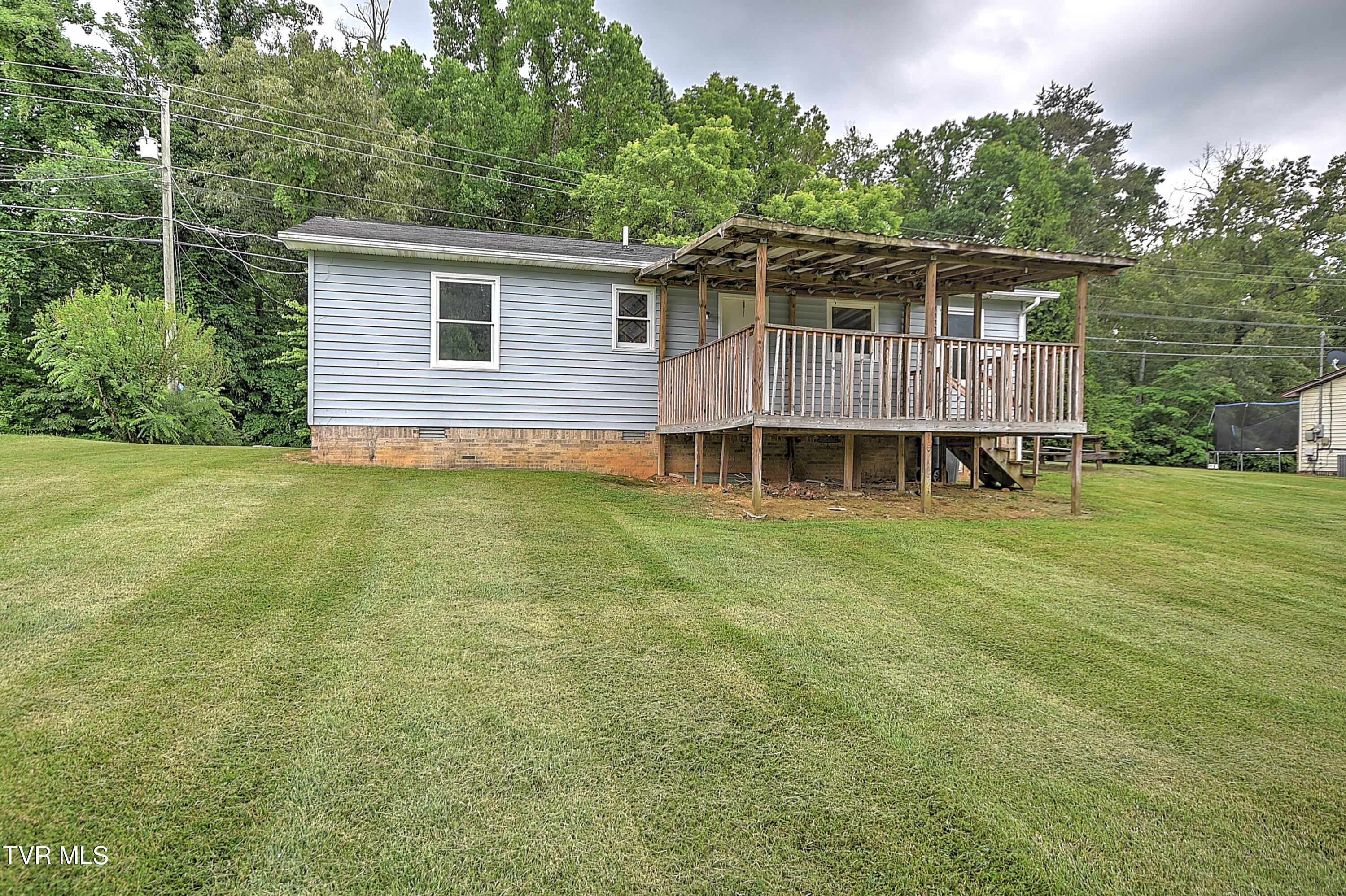 1117 Hunting Hill Road Piney Flats, TN 37686 - Photo 26 of 30 E9C92A49-74D1-4E6E-996F-BDB14B733184