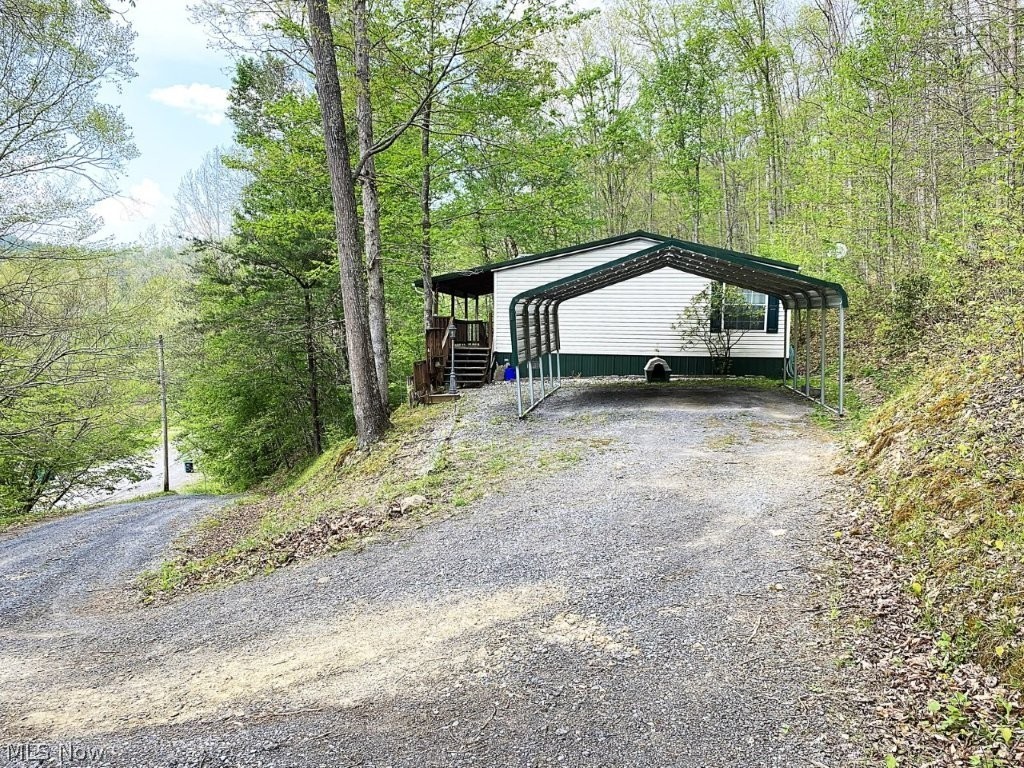 14766 Elk River Road Duck, WV 25063 - Photo 3 of 27
