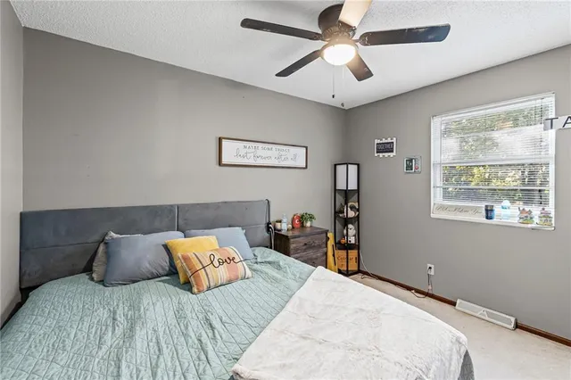 $220,000 | 1404 Ridgeway Drive, Richmond, MO 64085