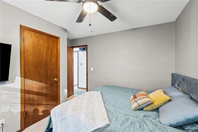 $220,000 | 1404 Ridgeway Drive, Richmond, MO 64085