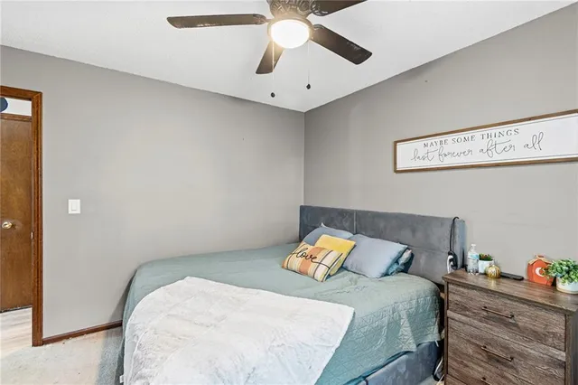 $220,000 | 1404 Ridgeway Drive, Richmond, MO 64085