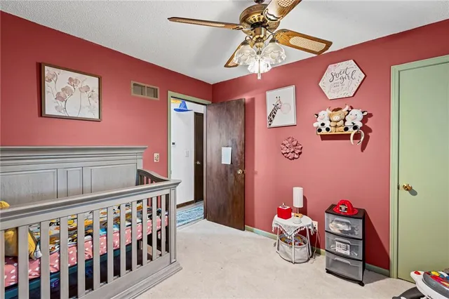 $220,000 | 1404 Ridgeway Drive, Richmond, MO 64085