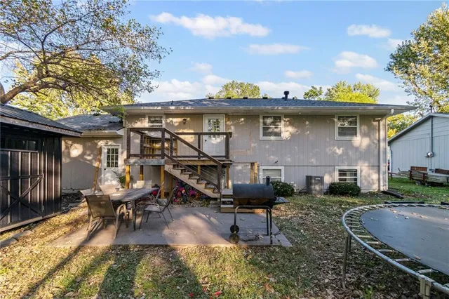 $220,000 | 1404 Ridgeway Drive, Richmond, MO 64085