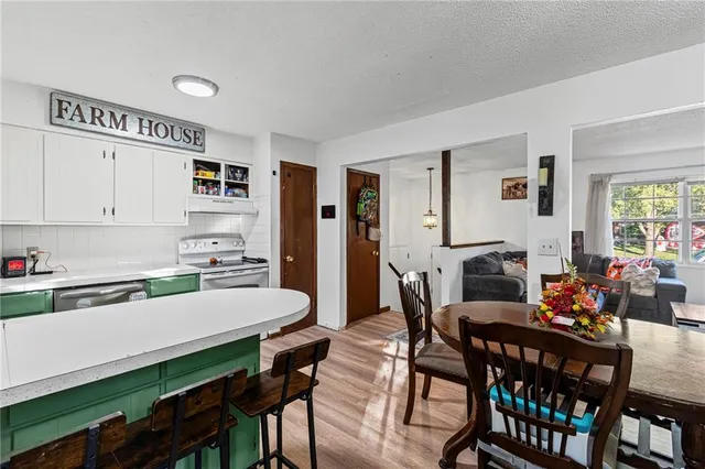 $220,000 | 1404 Ridgeway Drive, Richmond, MO 64085