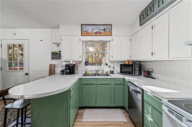 $220,000 | 1404 Ridgeway Drive, Richmond, MO 64085