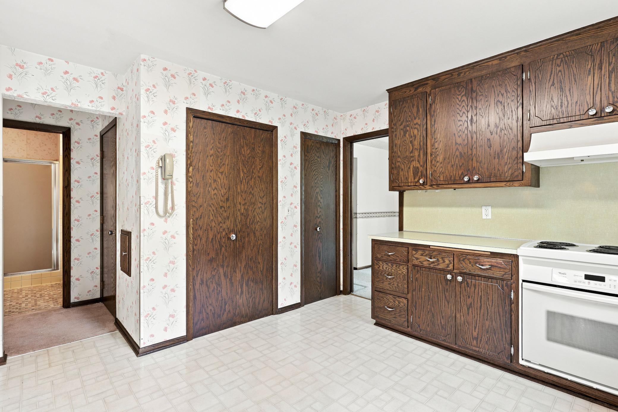 4275 Pilot Knob Road Eagan, MN 55122 - Photo 12 of 45 Gallery Image 12