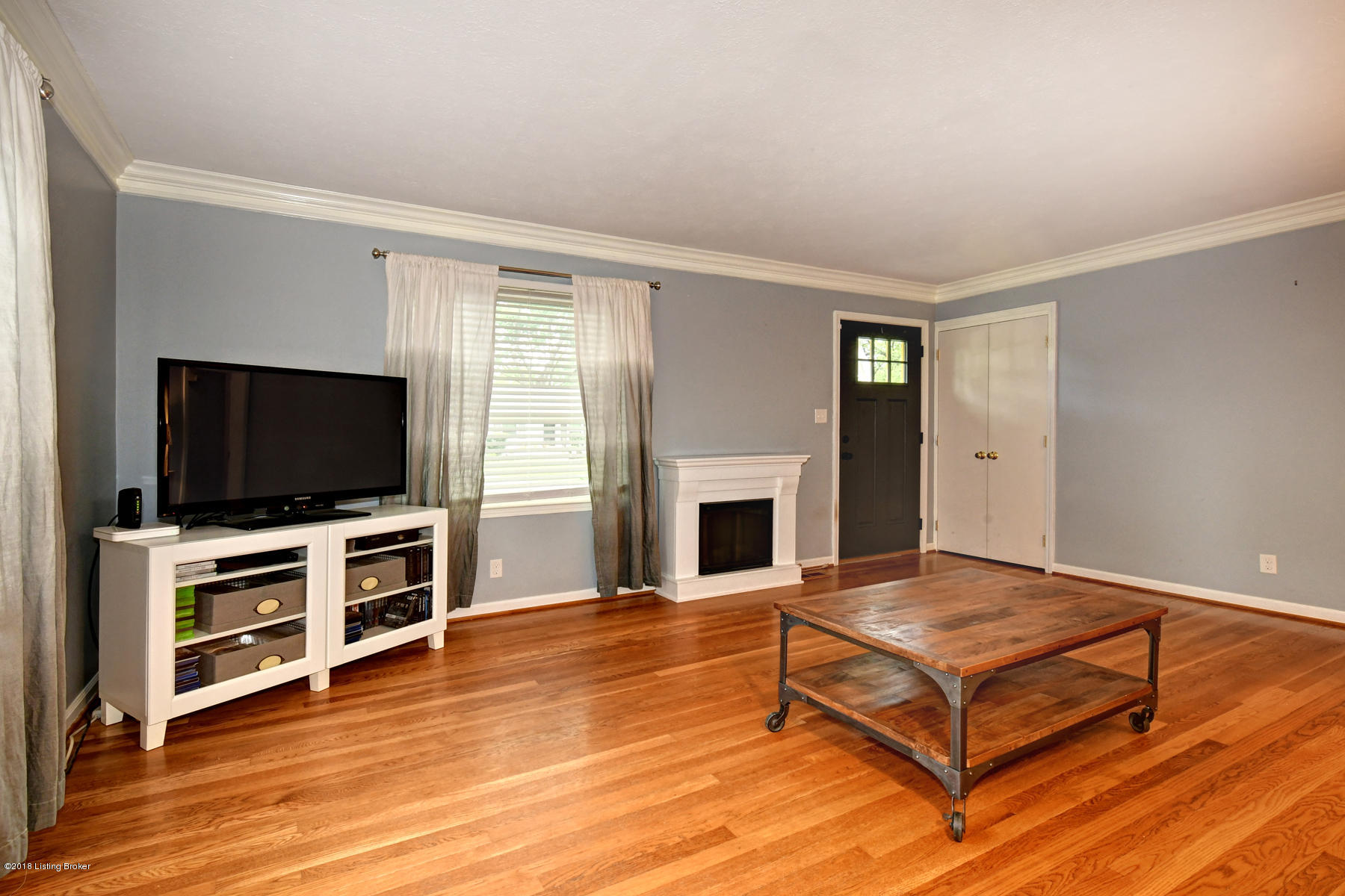 3047 Radiance Road Louisville, KY 40220 - Photo 9 of 28 Radiance by C W Davis0006