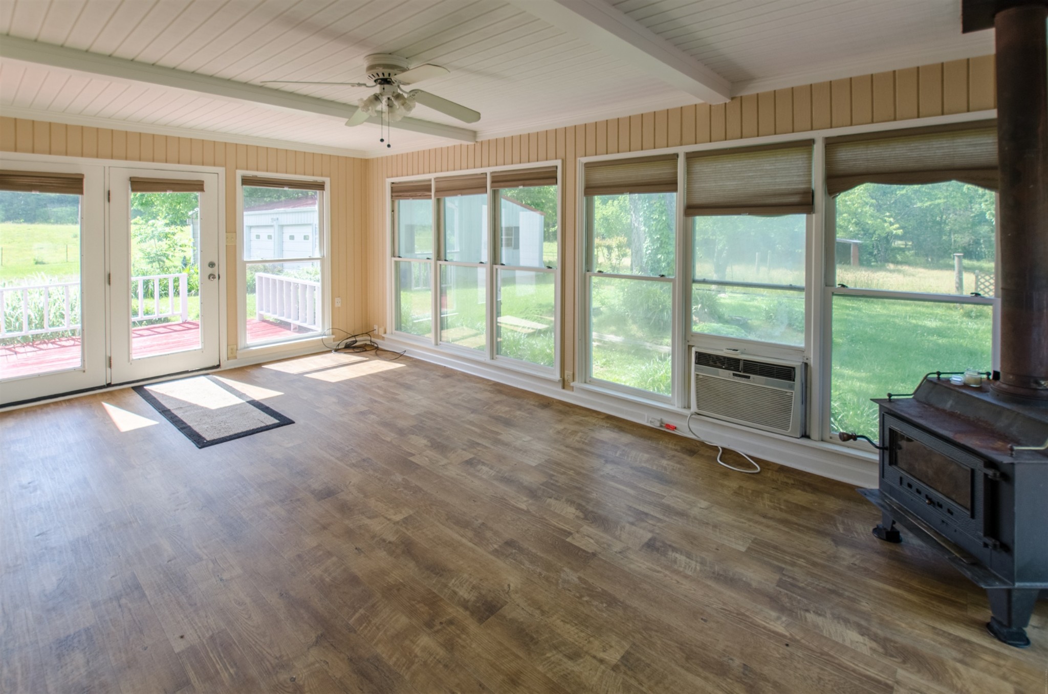 912 Snell Road Lewisburg, TN 37091 - Photo 8 of 17 Gallery Image 8
