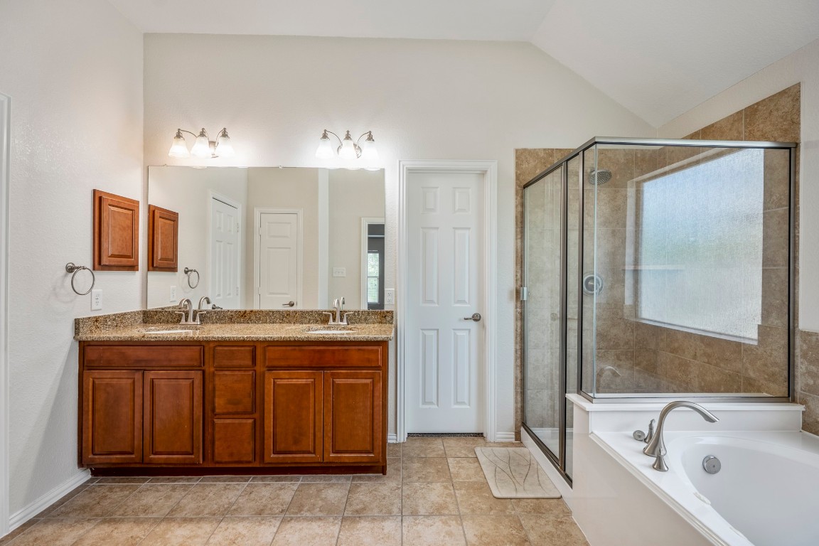 12107 Cove Ridge Lane Cypress, TX 77433 - Photo 27 of 44 En Suite Primary Bath