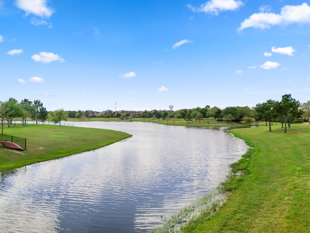 12107 Cove Ridge Lane Cypress, TX 77433 - Photo 42 of 44 Enjoy waterfront areas all over the community!