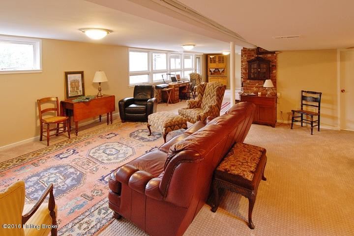 521 Ridgewood Road Louisville, KY 40207 - Photo 27 of 36 Den