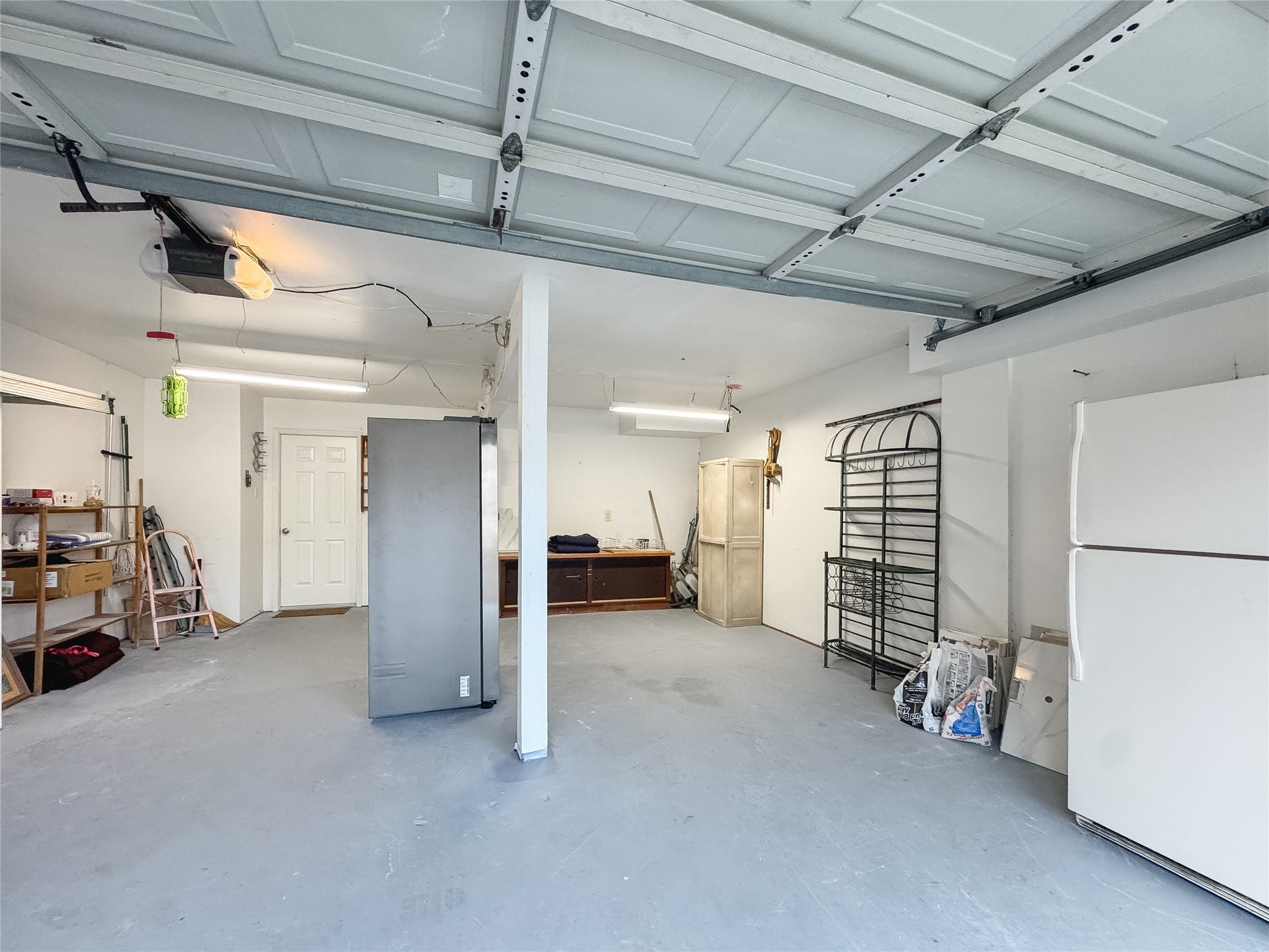 112 Cove Point Conroe, TX 77356 - Photo 38 of 47