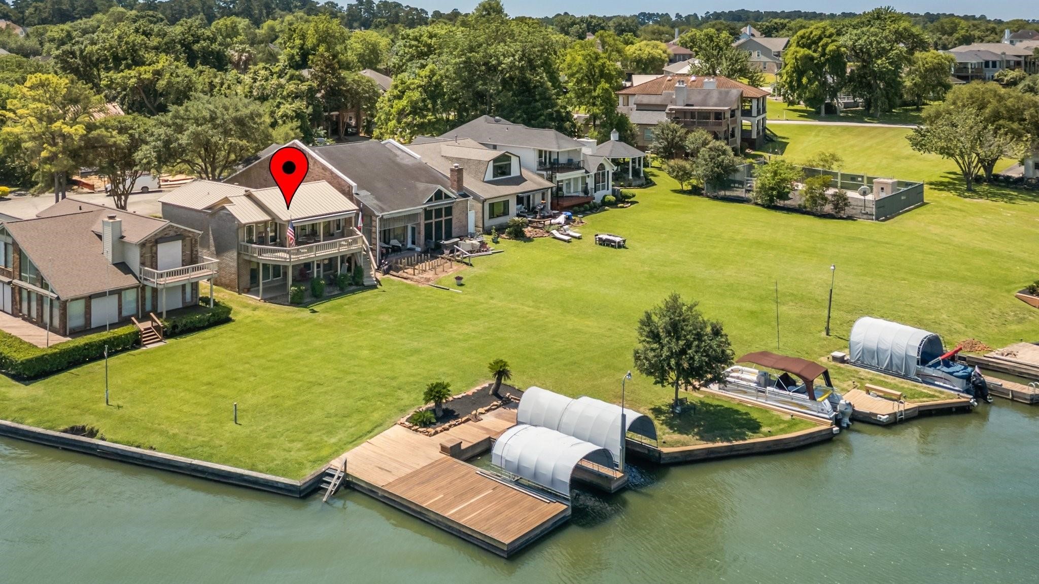 112 Cove Point Conroe, TX 77356 - Photo 4 of 47