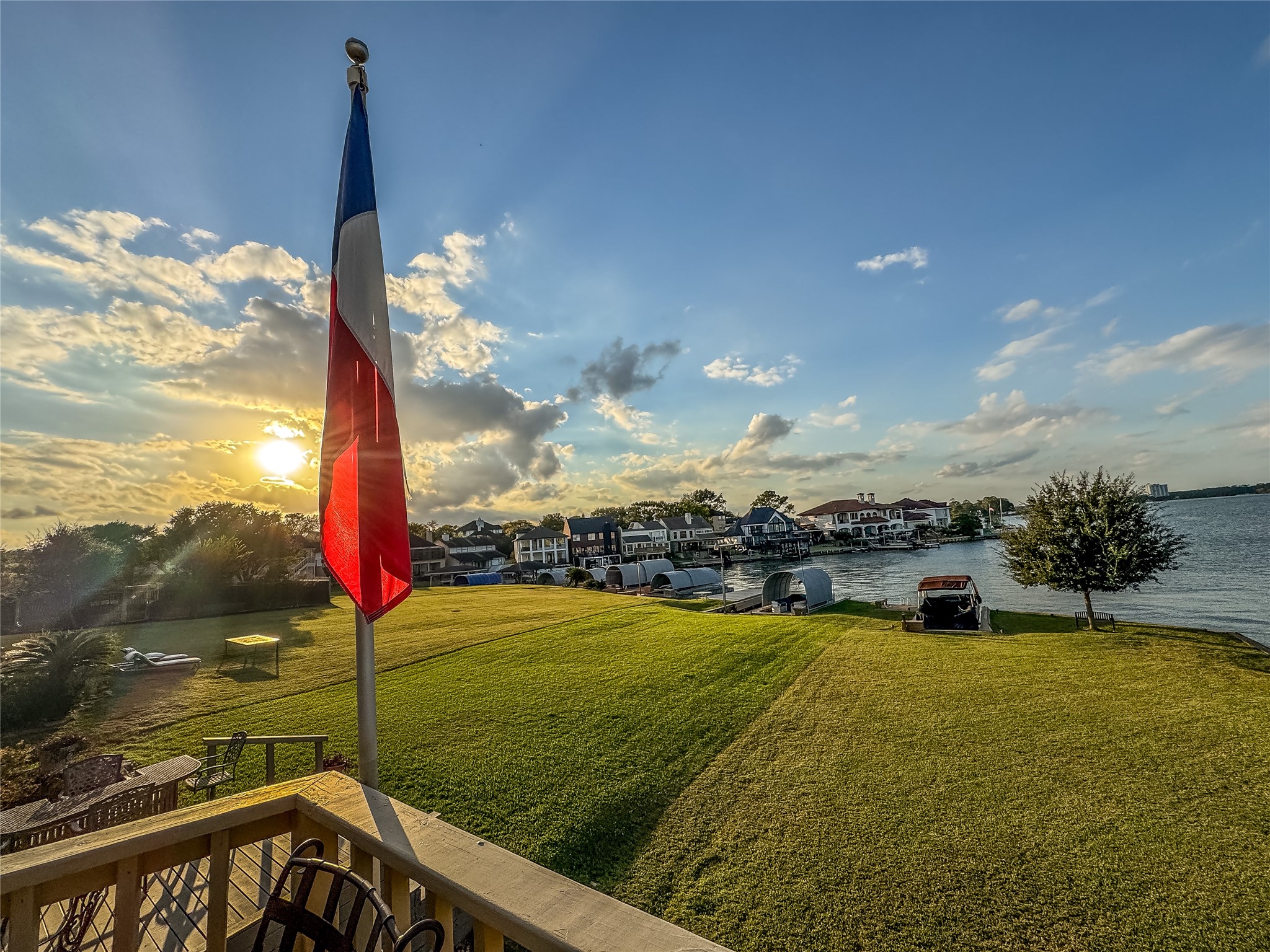 112 Cove Point Conroe, TX 77356 - Photo 43 of 47