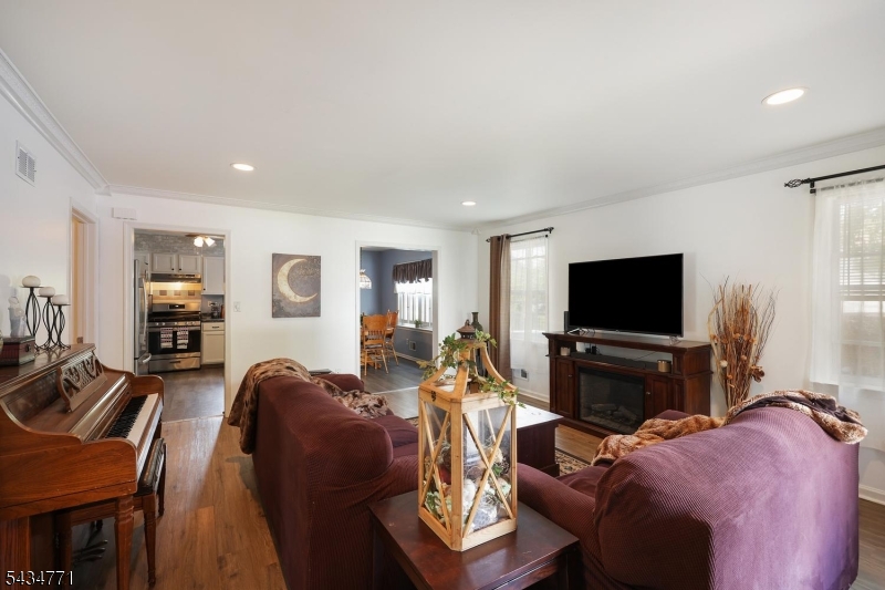 9 Lane Road Hillsborough, NJ 08844 - Photo 15 of 50