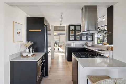 $2,095,000 | 311 Vista De Valle, Mill Valley, CA 94941