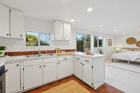 $2,095,000 | 311 Vista De Valle, Mill Valley, CA 94941
