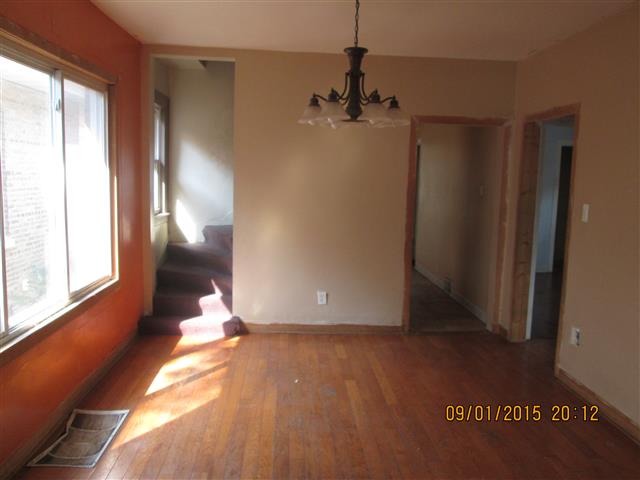 8822 South Ada Street Chicago, IL 60620 - Photo 4 of 18