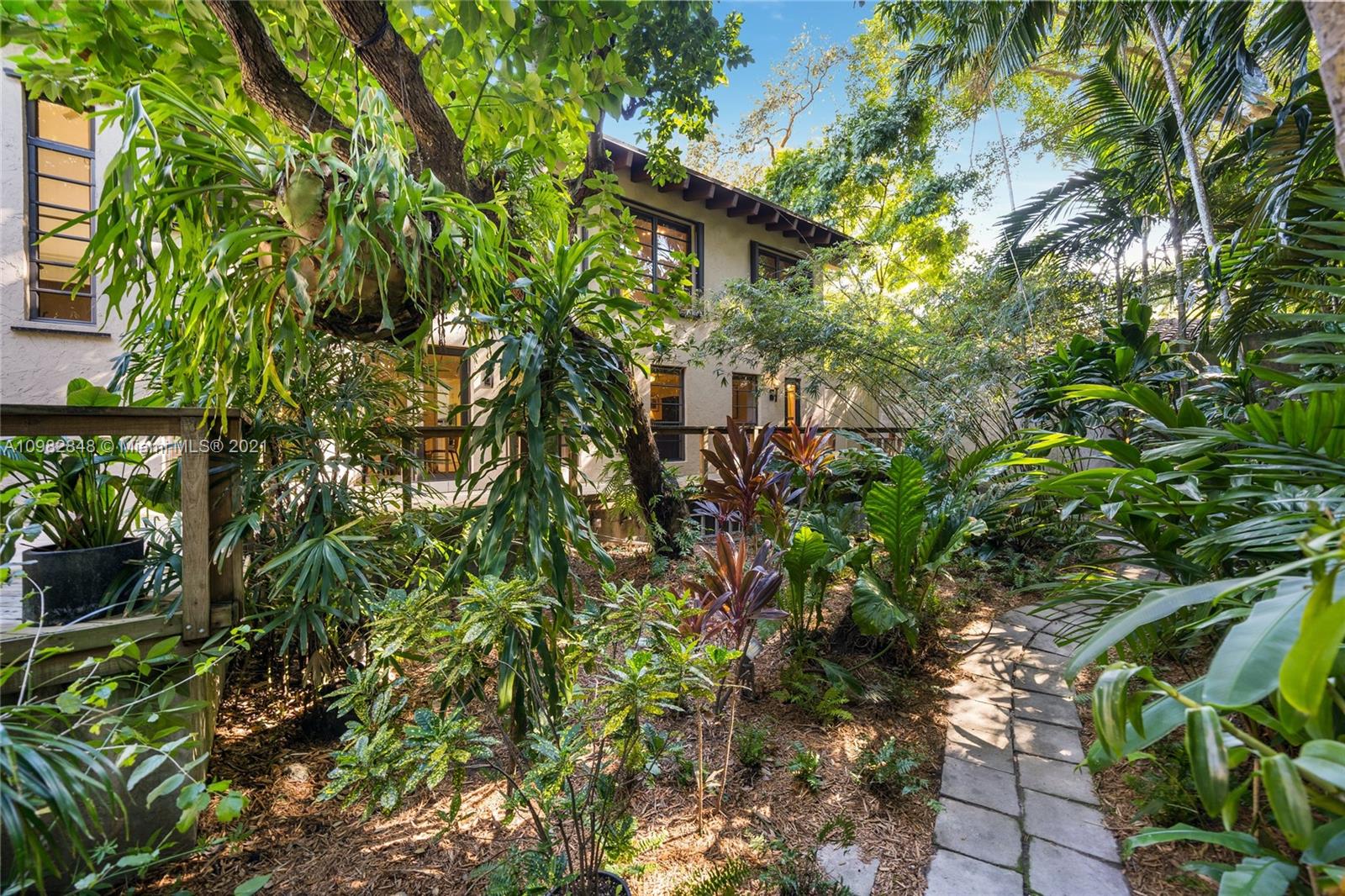 3760 Douglas Road Miami, FL 33133 - Photo 54 of 67 Gallery Image 54