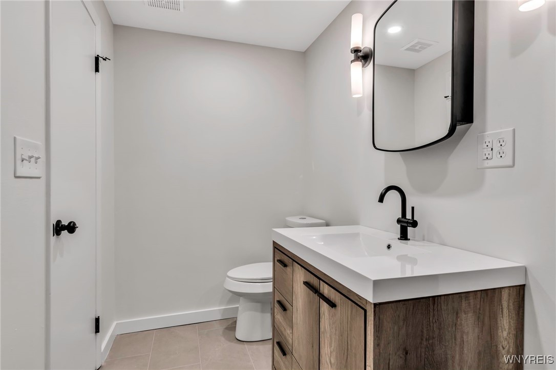 4 Cambridge Square Amherst, NY 14221 - Photo 36 of 43