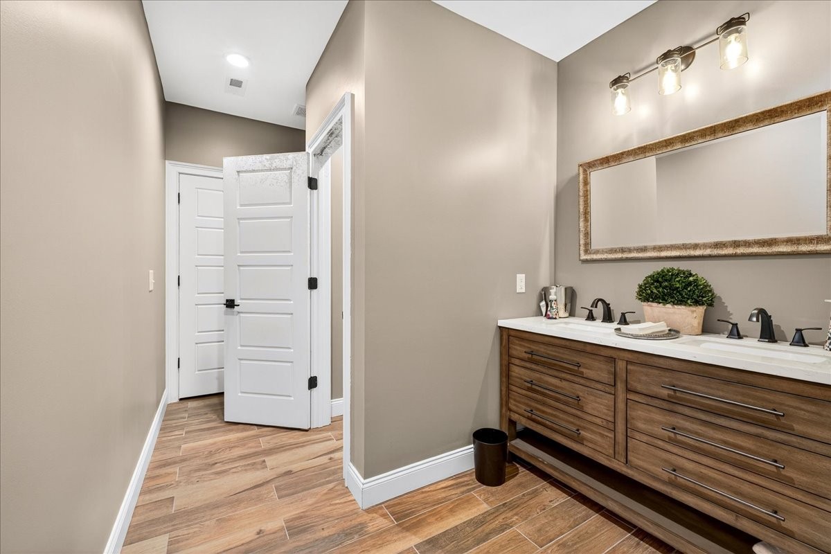 3975 Jarman Hollow Road Palmyra, TN 37142 - Photo 34 of 97