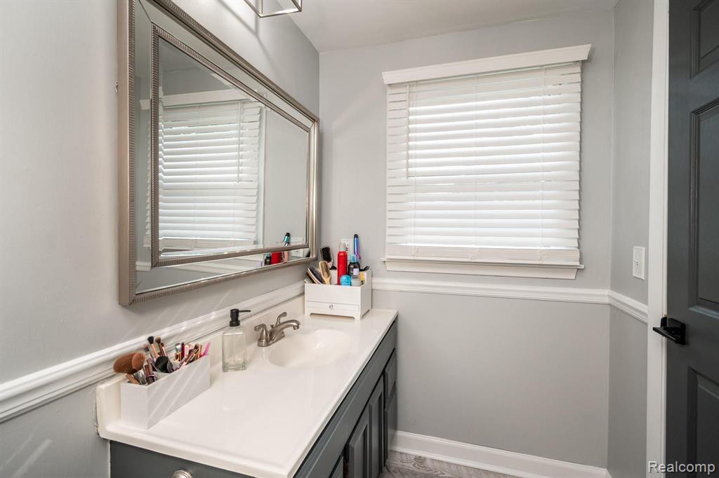 616 Campus Road Rochester Hills, MI 48309 - Photo 25 of 38