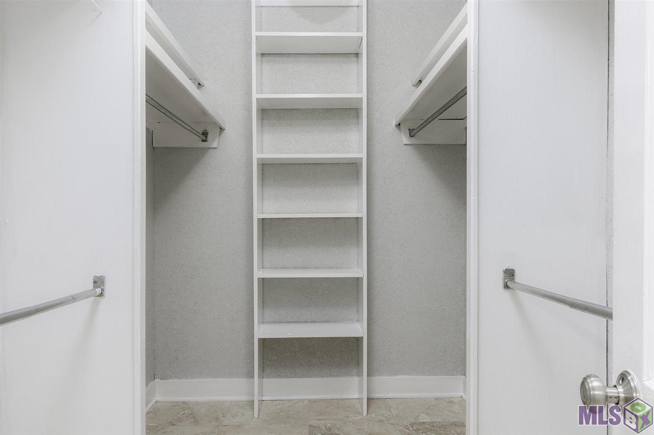 732 Franklin Street Baton Rouge, LA 70806 - Photo 14 of 20 Master Closet