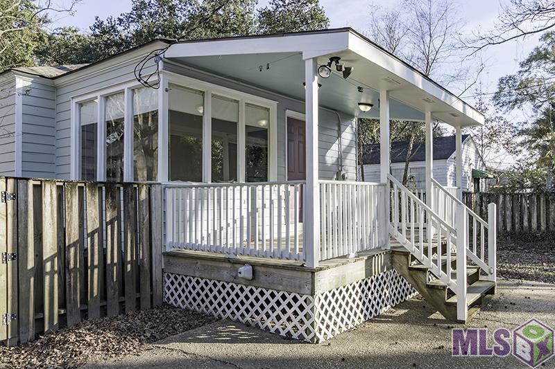 732 Franklin Street Baton Rouge, LA 70806 - Photo 19 of 20 Back Porch and Open Patio Area