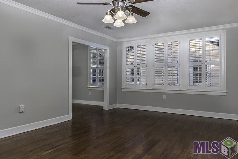 732 Franklin Street Baton Rouge, LA 70806 - Photo 4 of 20 Living Room