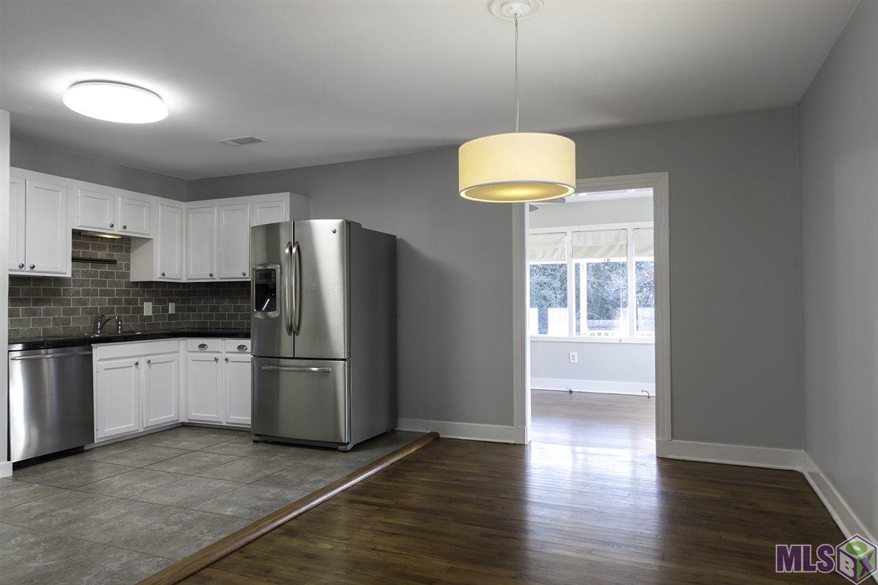 732 Franklin Street Baton Rouge, LA 70806 - Photo 8 of 20 Breakfast / Kitchen