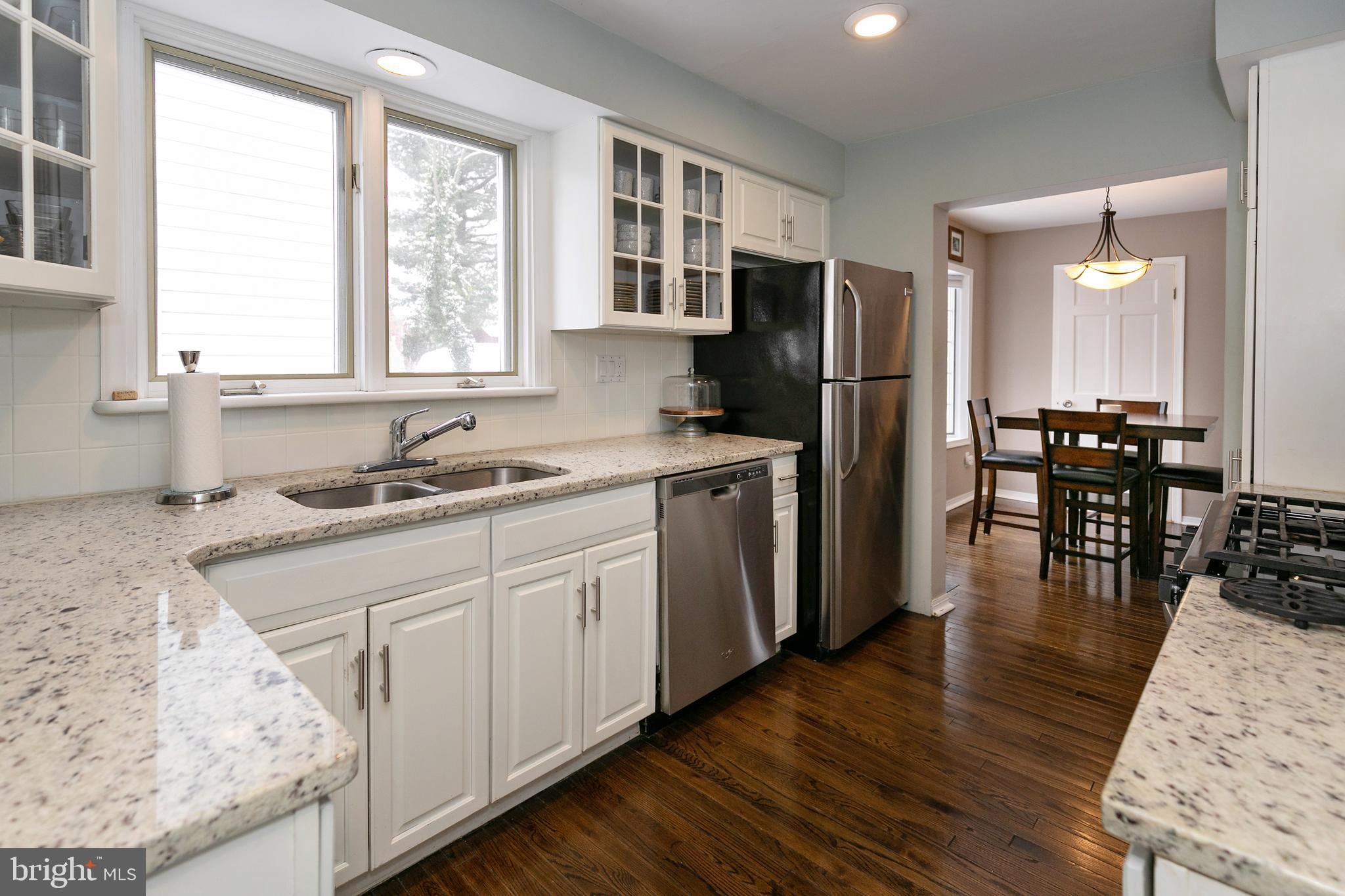 343 Harding Court Pitman, NJ 08071 - Photo 8 of 32 Kitchen with hardwood floors