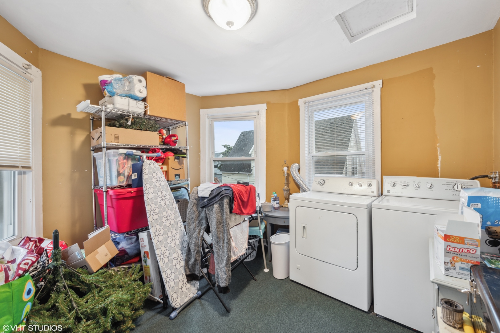 2441 North Avers Avenue Chicago, IL 60647 - Photo 27 of 28 a utility room with dryer and washer