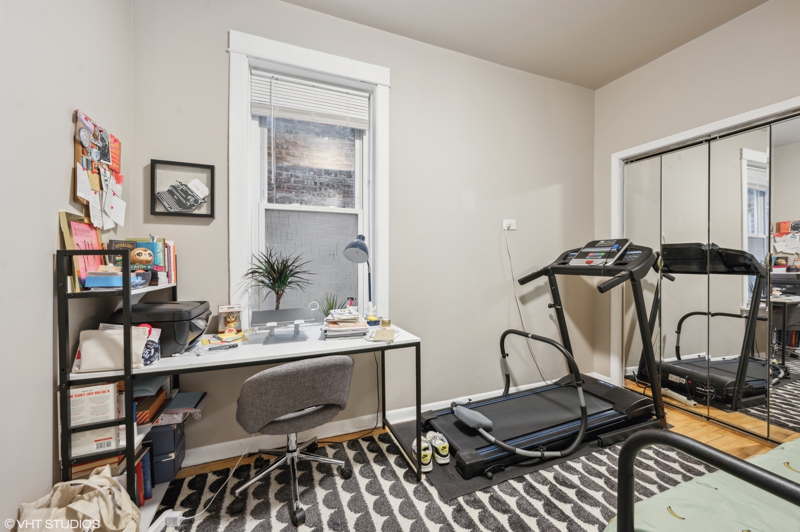 2441 North Avers Avenue Chicago, IL 60647 - Photo 10 of 28 a view of a workspace with furniture
