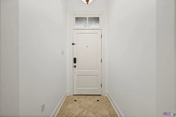 $2,150 | 17514 Lake Willow Avenue, Baton Rouge, LA 70817