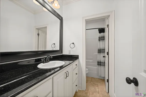 $2,150 | 17514 Lake Willow Avenue, Baton Rouge, LA 70817