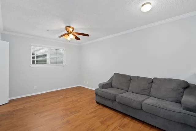 $799 | 4103 Speedway, Unit 105, Austin, TX 78751