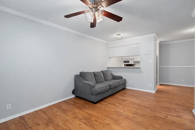 $799 | 4103 Speedway, Unit 105, Austin, TX 78751