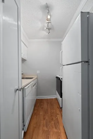 $799 | 4103 Speedway, Unit 105, Austin, TX 78751