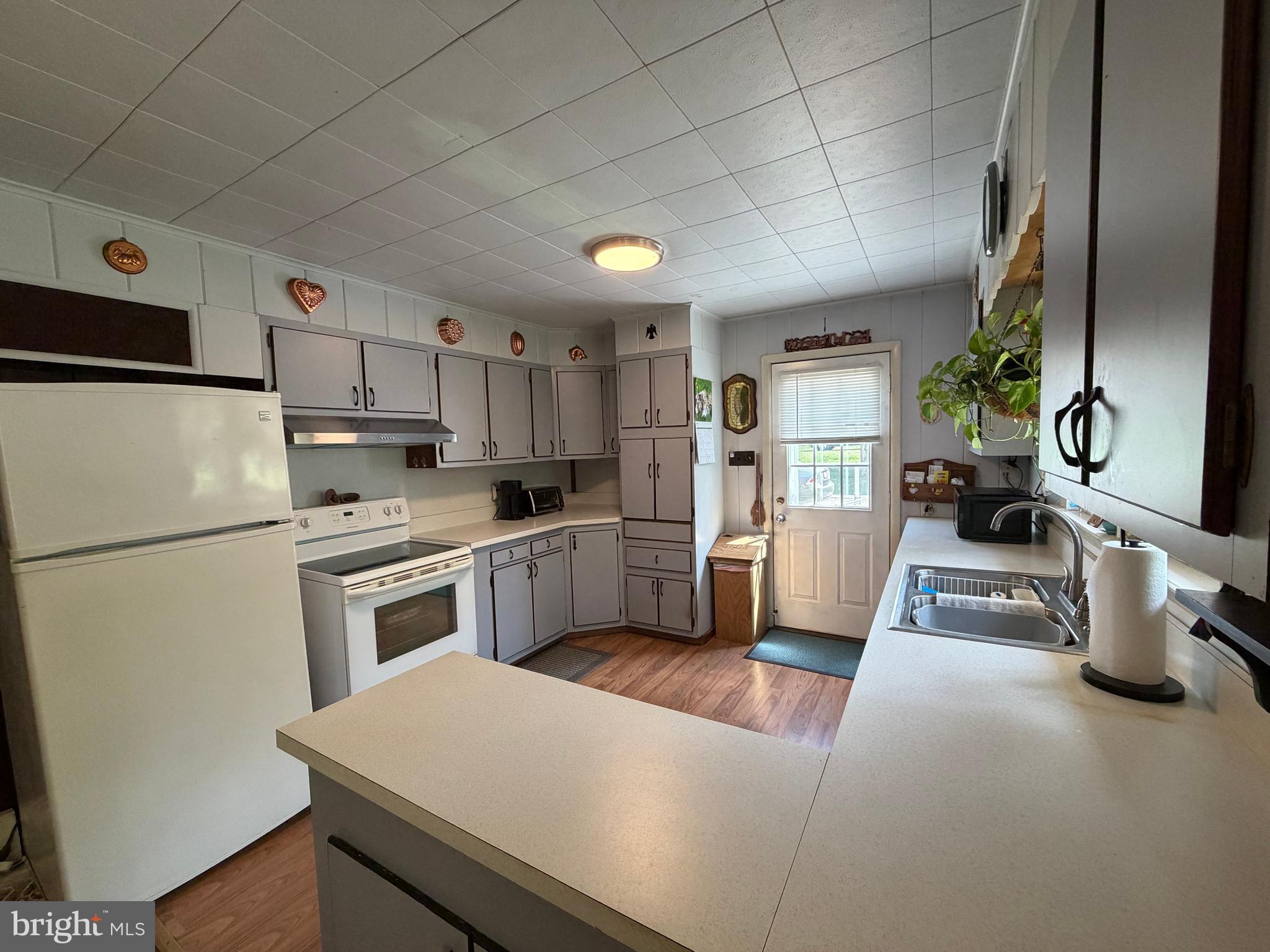 433 Juliustown Pemberton Road Juliustown, NJ 08022 - Photo 2 of 13