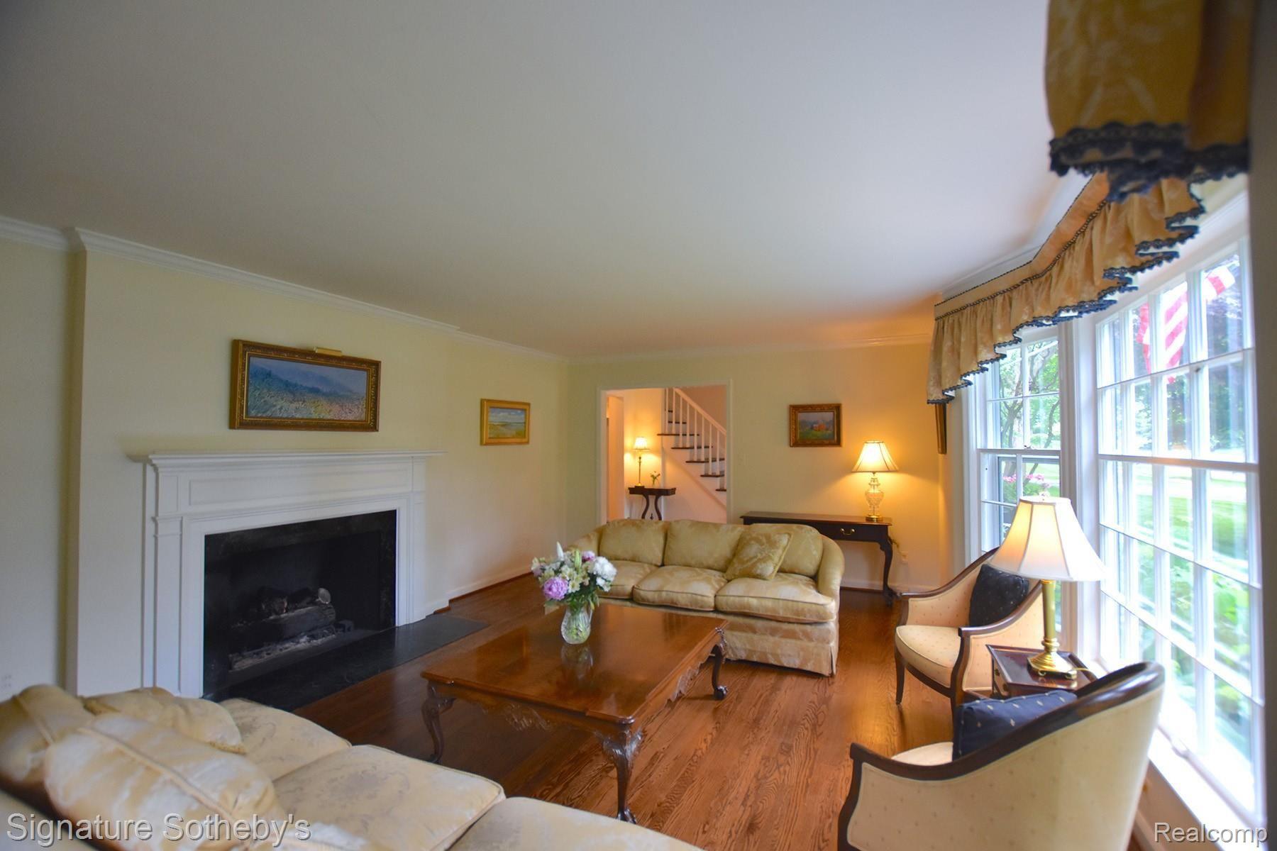 275 Hamilton Road Bloomfield Hills, MI 48301 - Photo 6 of 47 DSC_0512.JPG