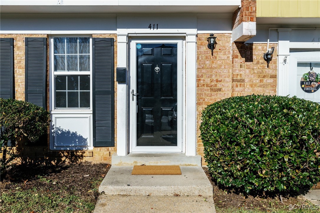 411 Roxana Road Highland Springs, VA 23075 - Photo 2 of 22 Gallery Image 2