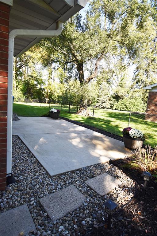 8140 Rucker Road Indianapolis, IN 46250 - Photo 3 of 27 Gallery Image 3