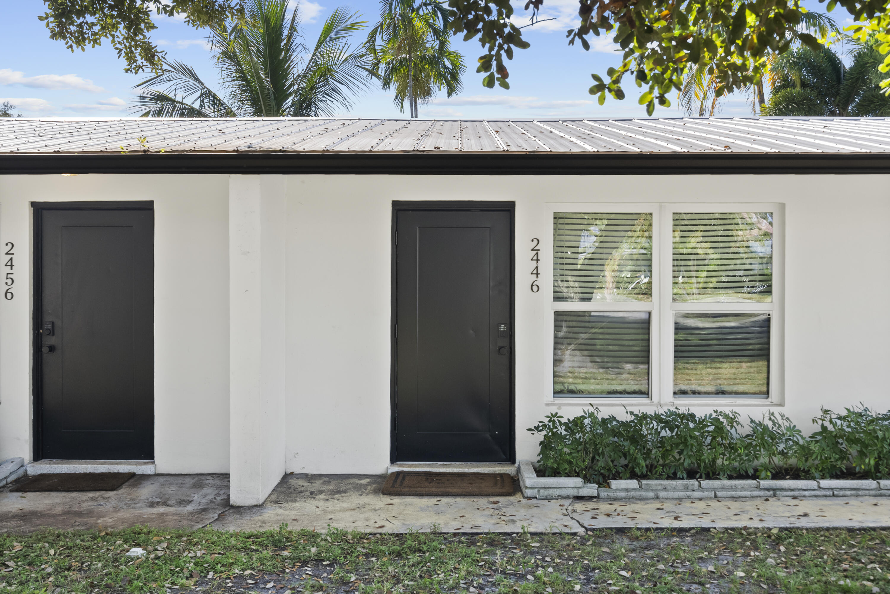 2446 Southwest Hideaway Lane Stuart, FL 34994 - Photo 2 of 28 DSC05170