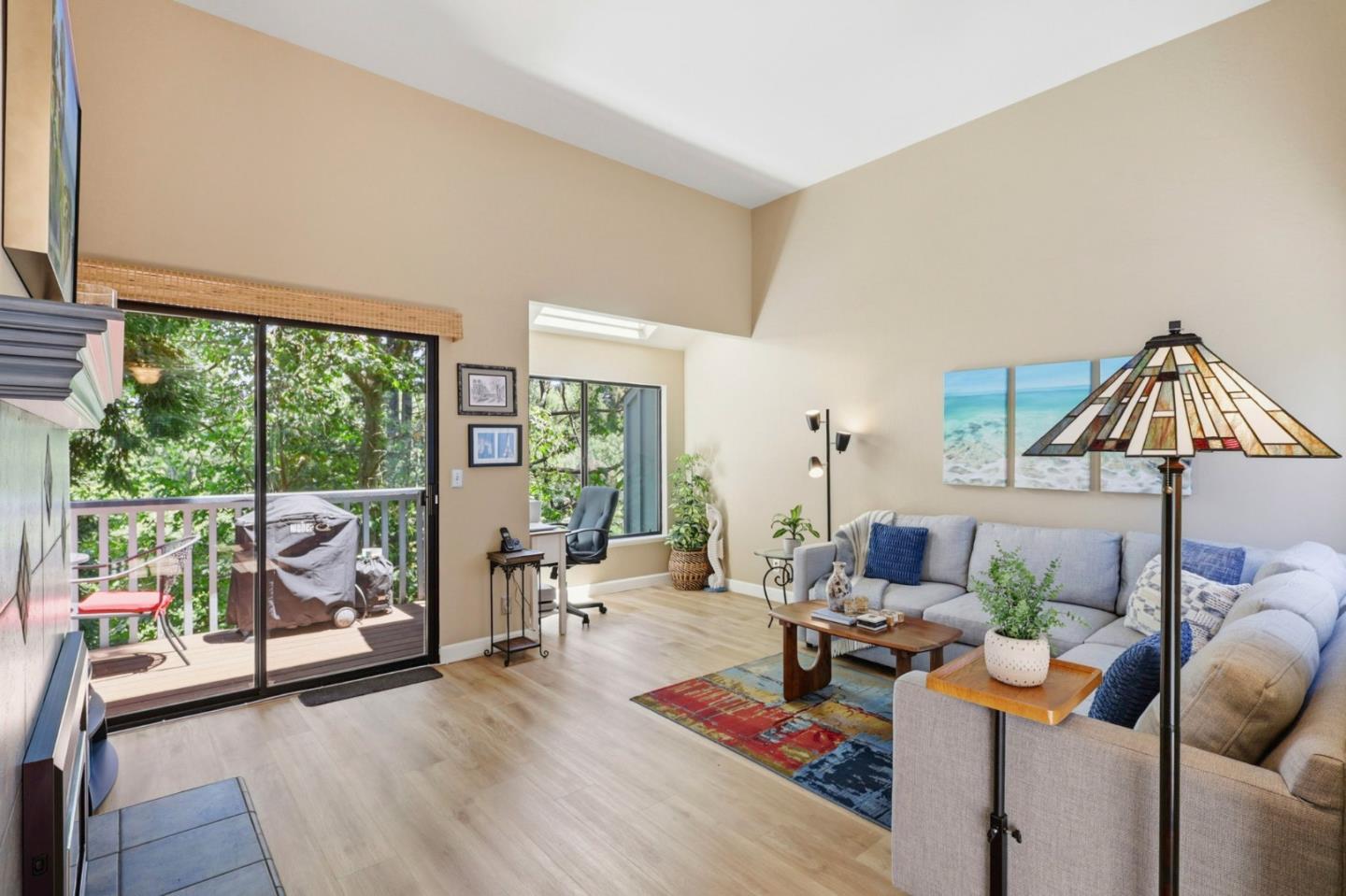 2052 Wharf Road Capitola, CA 95010 - Photo 18 of 48