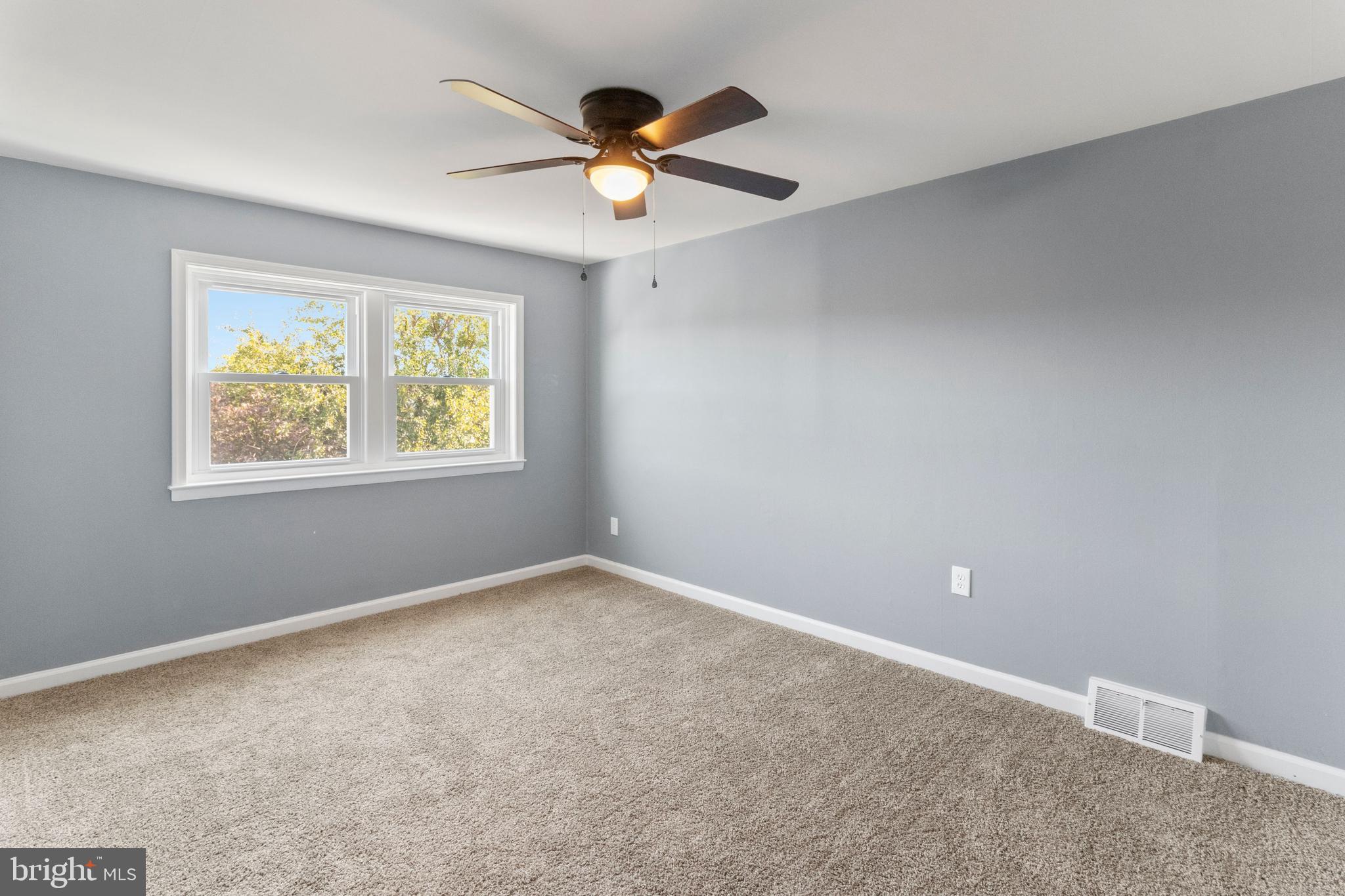 12309 Medford Road Philadelphia, PA 19154 - Photo 13 of 27