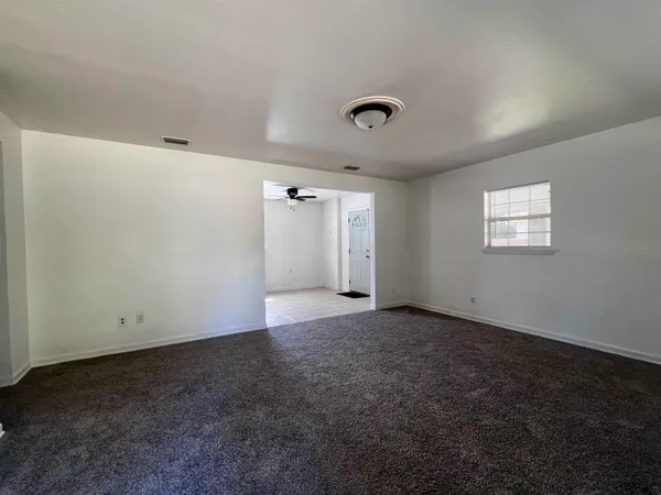 $1,149 | 809 Briandav Street, Tallahassee, FL 32305
