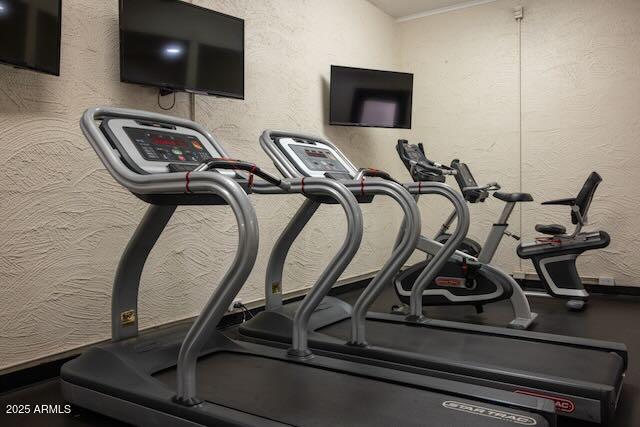 7830 East Camelback Road, Unit 708 Scottsdale, AZ 85251 - Photo 18 of 21 a view of a room with gym equipment