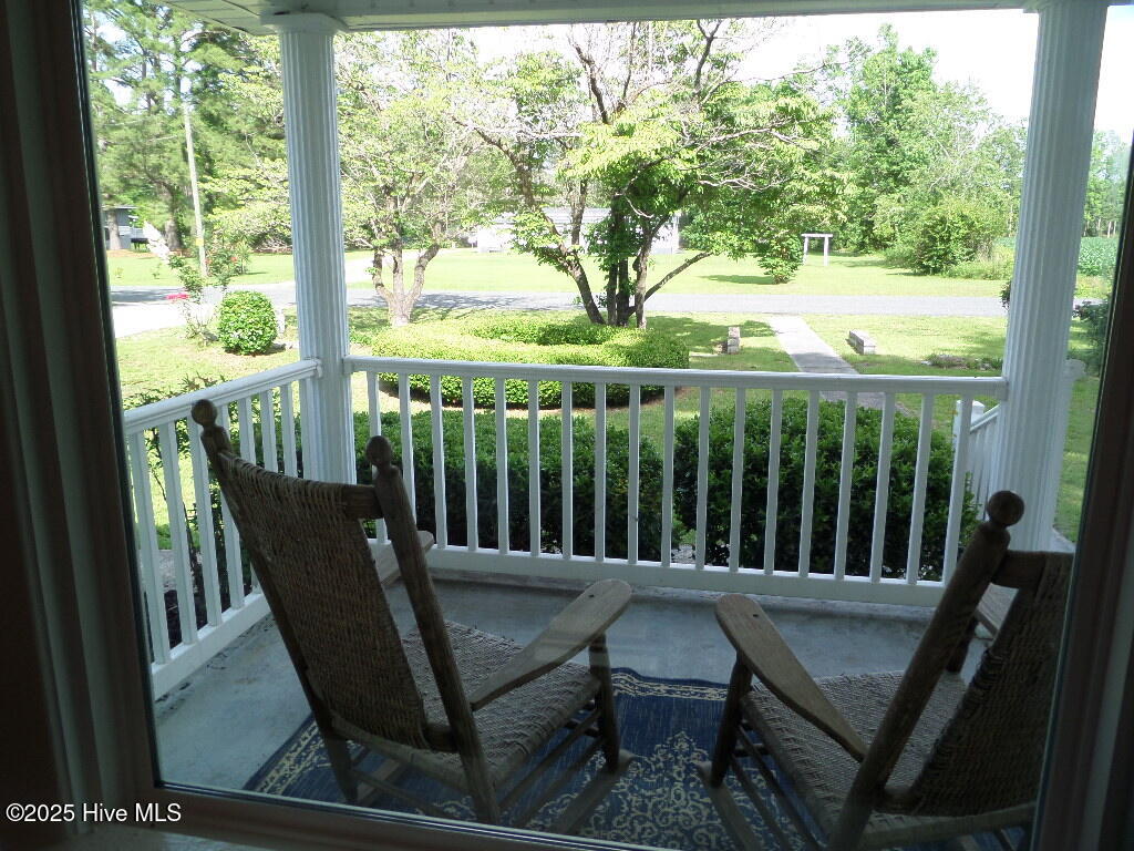 108 Swan Point Road Bayboro, NC 28515 - Photo 2 of 44 SAM_7337